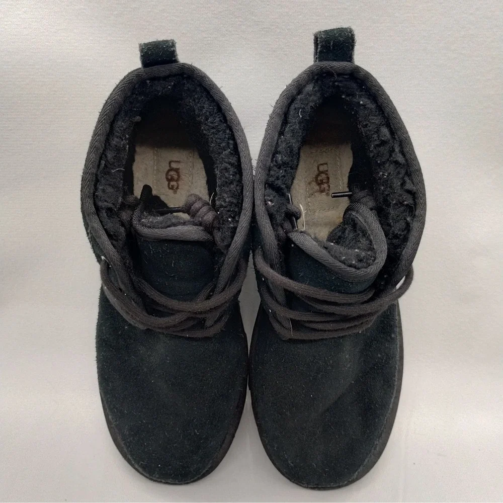 UGG Neumel Black Suede Lace Up Chukka Boots Kids Size 6 Ankle Casual Australia